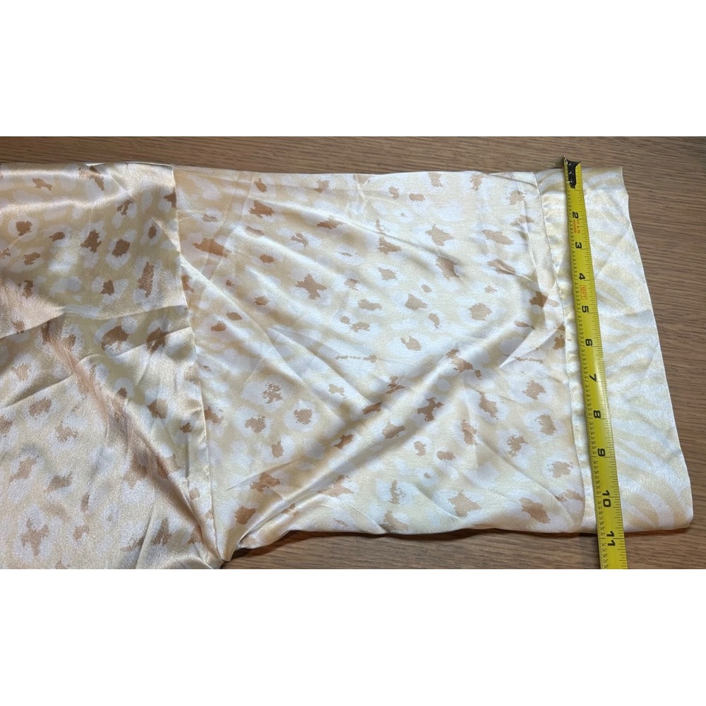 Show Me Your Mumu NWT Satin Robe OS Animal Print Lounge Duster - Picture 13 of 14